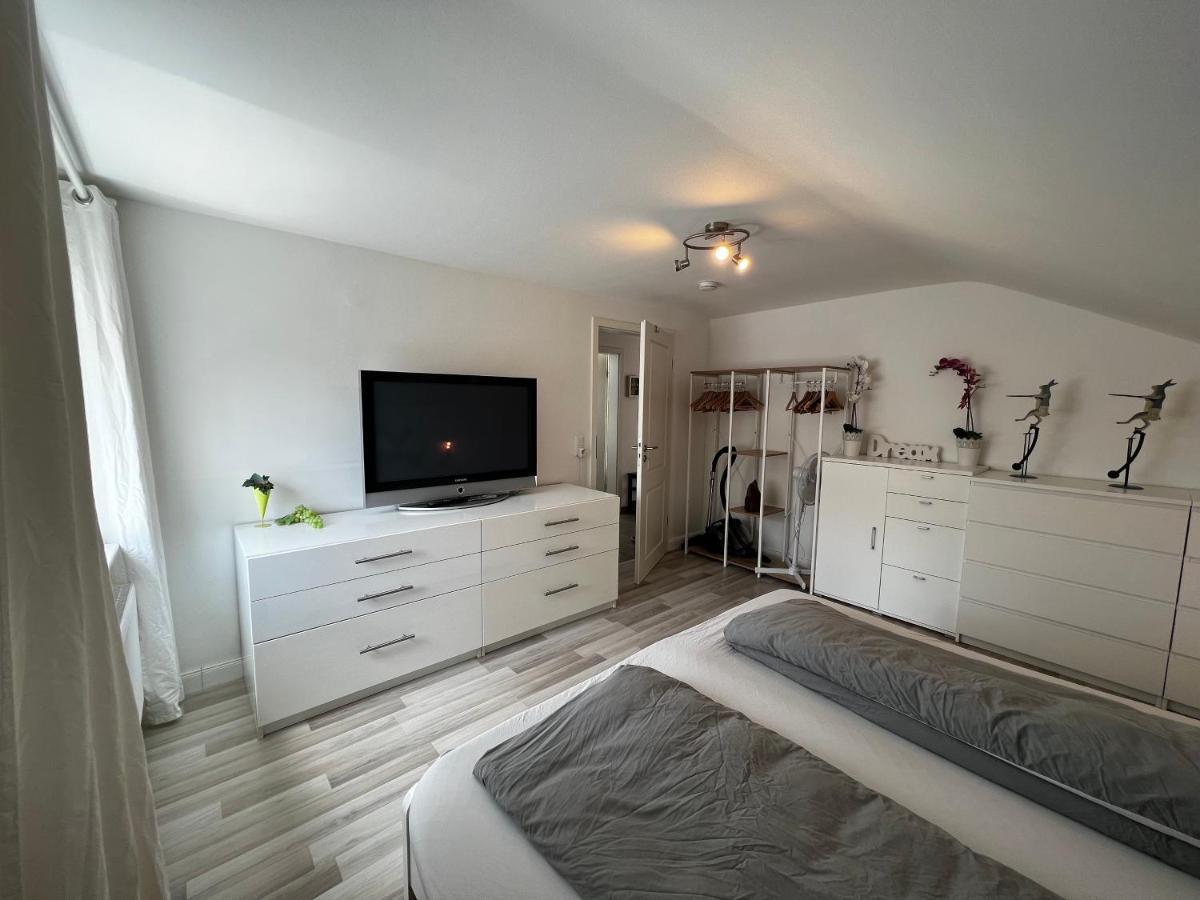 Ferienwohnung Schlueter Nußloch Екстериор снимка