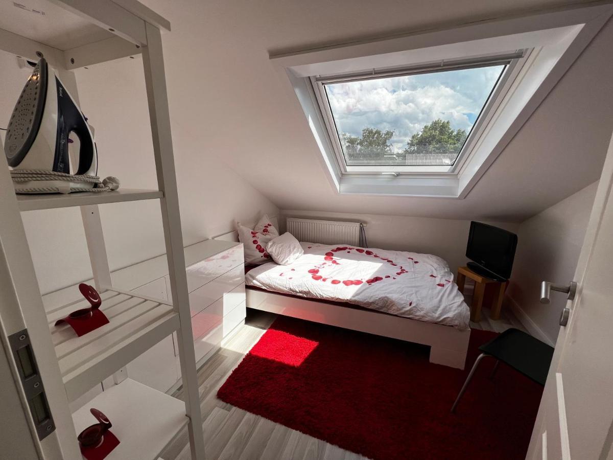 Ferienwohnung Schlueter Nußloch Екстериор снимка