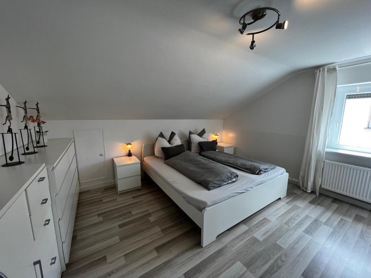 Ferienwohnung Schlueter Nußloch Екстериор снимка